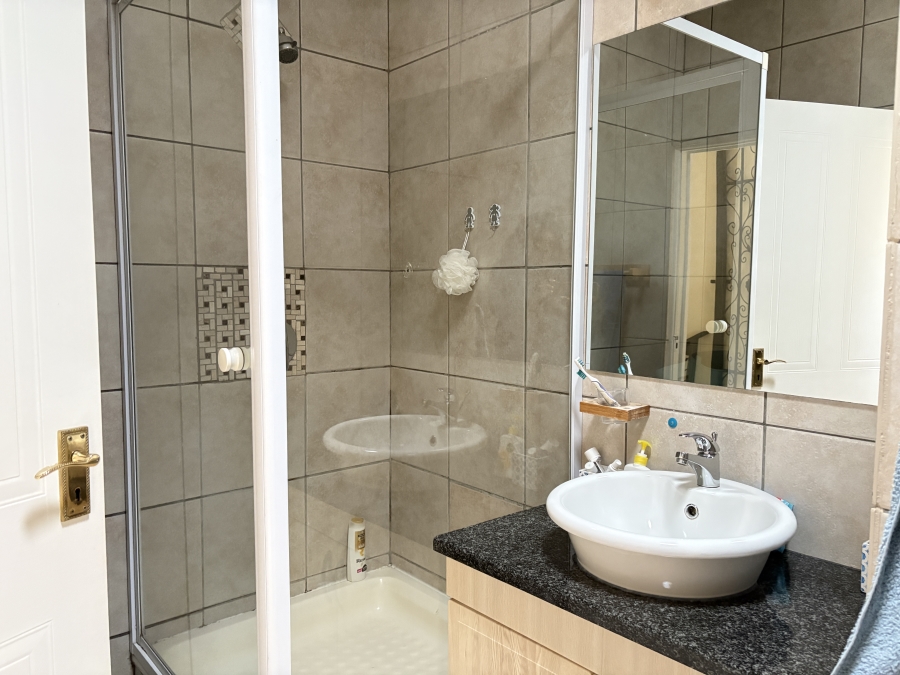 3 Bedroom Property for Sale in Fairland Gauteng