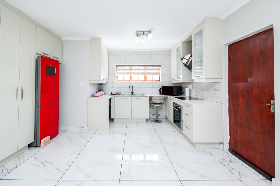 To Let 3 Bedroom Property for Rent in Summerset Gauteng