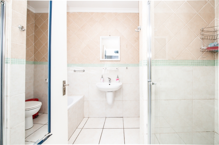 To Let 3 Bedroom Property for Rent in Summerset Gauteng