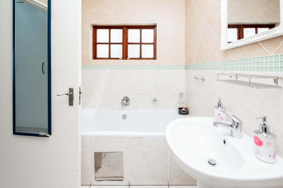 To Let 3 Bedroom Property for Rent in Summerset Gauteng
