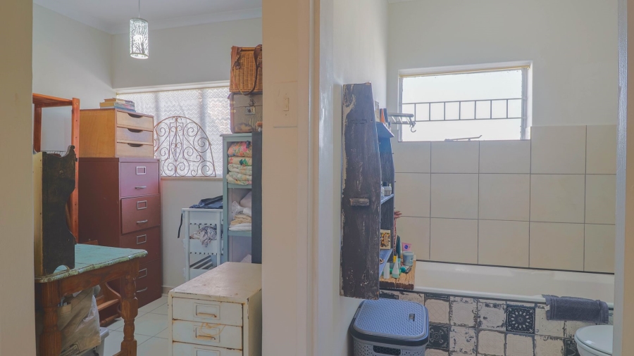1 Bedroom Property for Sale in Pierre Van Ryneveld Gauteng