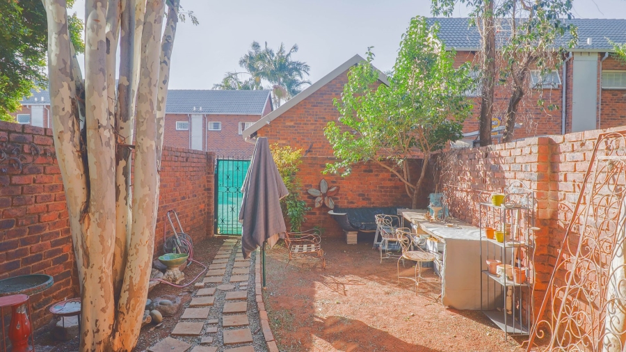 1 Bedroom Property for Sale in Pierre Van Ryneveld Gauteng
