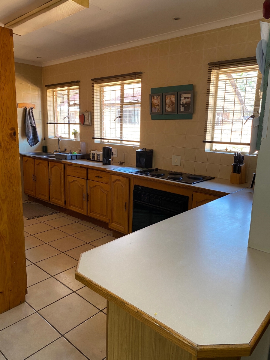 3 Bedroom Property for Sale in Annlin Gauteng