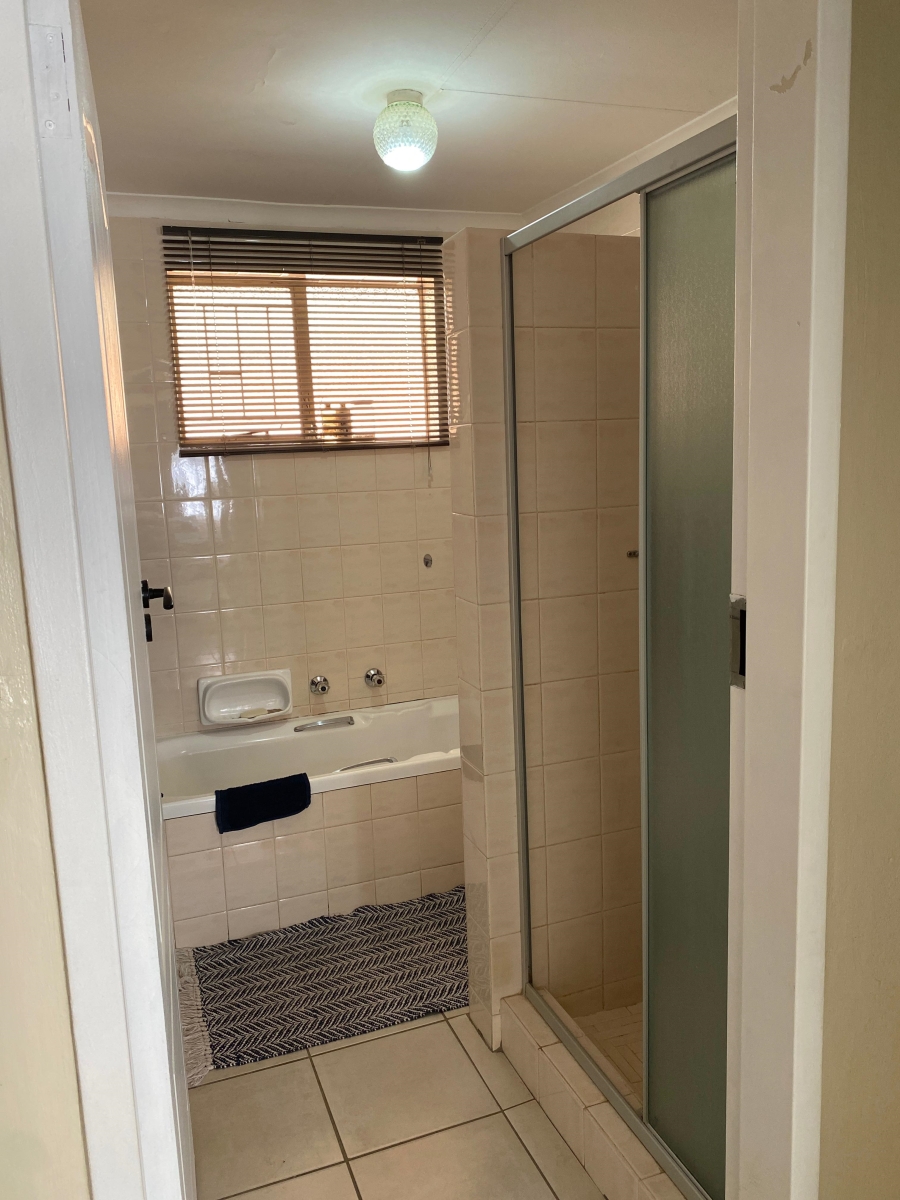3 Bedroom Property for Sale in Annlin Gauteng
