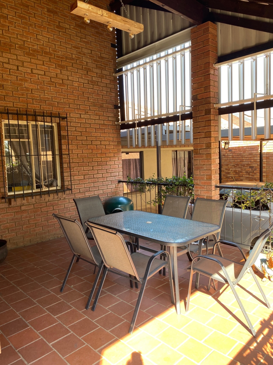 3 Bedroom Property for Sale in Annlin Gauteng