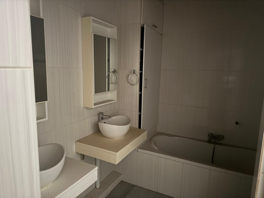 2 Bedroom Property for Sale in Florida Gauteng