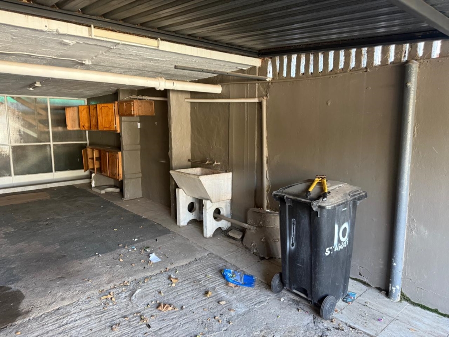 2 Bedroom Property for Sale in Florida Gauteng