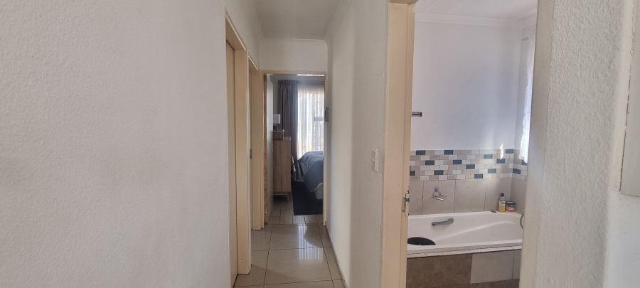 3 Bedroom Property for Sale in Bloubosrand Gauteng