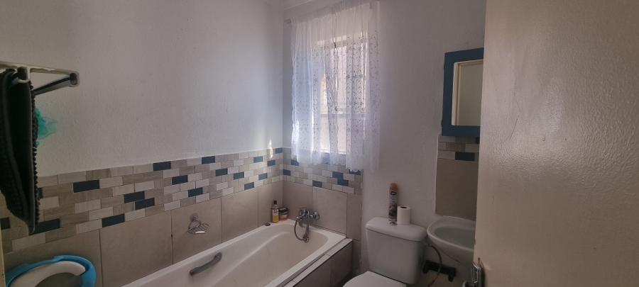 3 Bedroom Property for Sale in Bloubosrand Gauteng