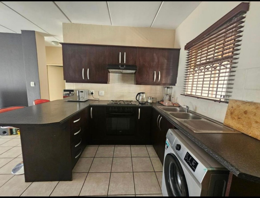 2 Bedroom Property for Sale in North Riding Gauteng