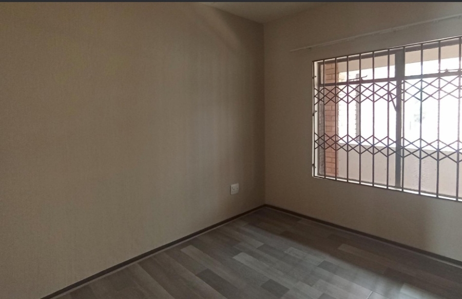 2 Bedroom Property for Sale in North Riding Gauteng
