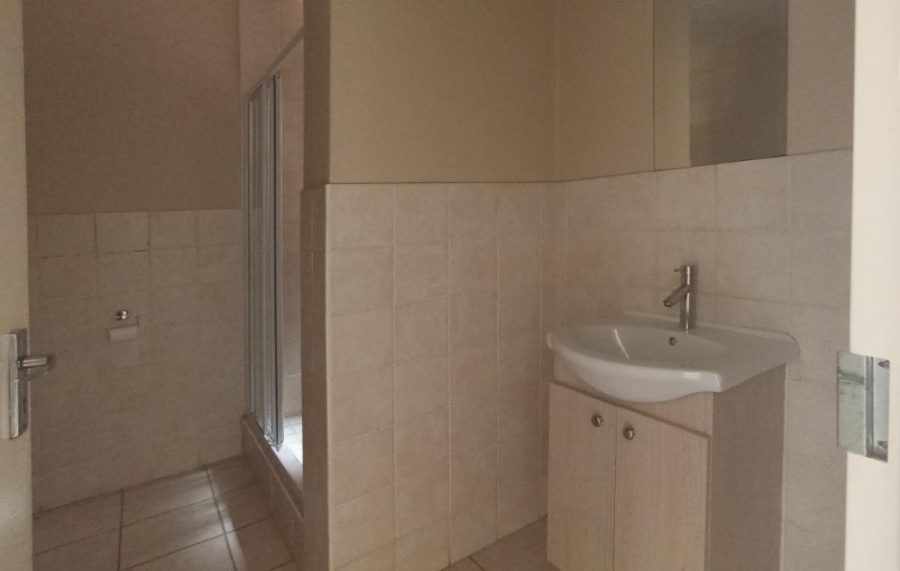 2 Bedroom Property for Sale in North Riding Gauteng