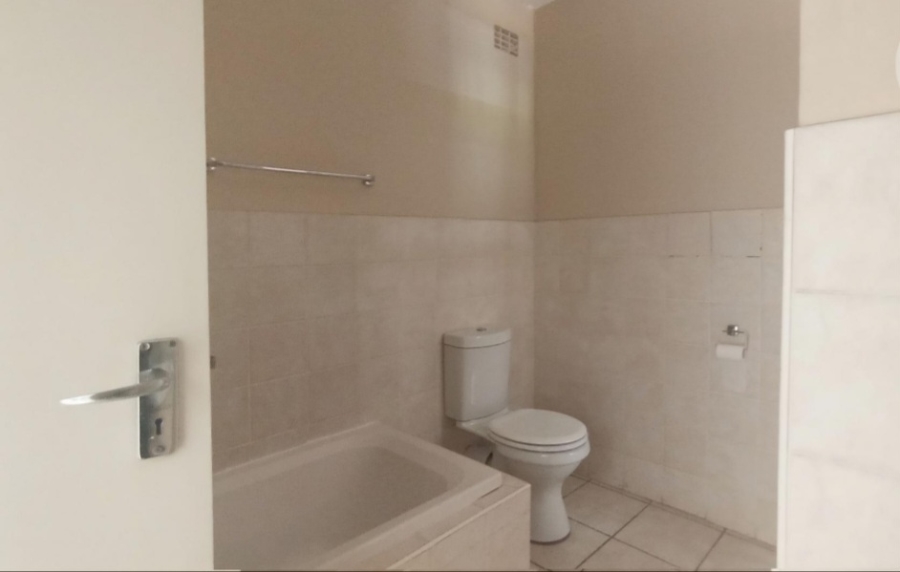 2 Bedroom Property for Sale in North Riding Gauteng