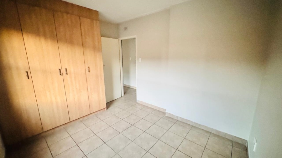2 Bedroom Property for Sale in Olifantsvlei Gauteng
