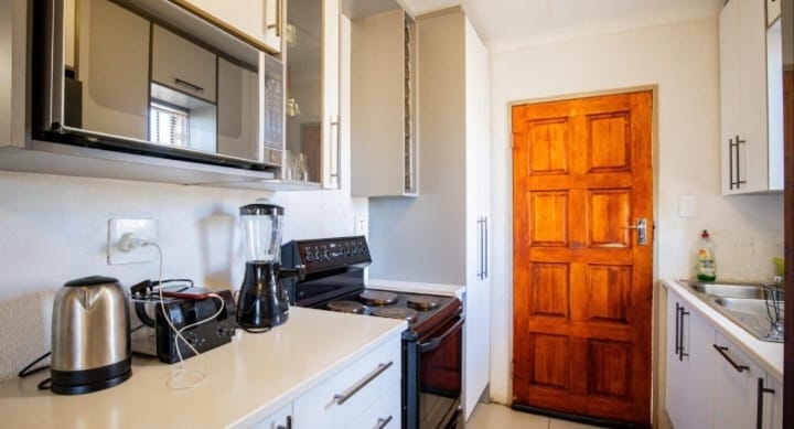 3 Bedroom Property for Sale in Rosslyn Gauteng