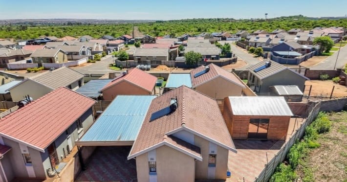3 Bedroom Property for Sale in Rosslyn Gauteng