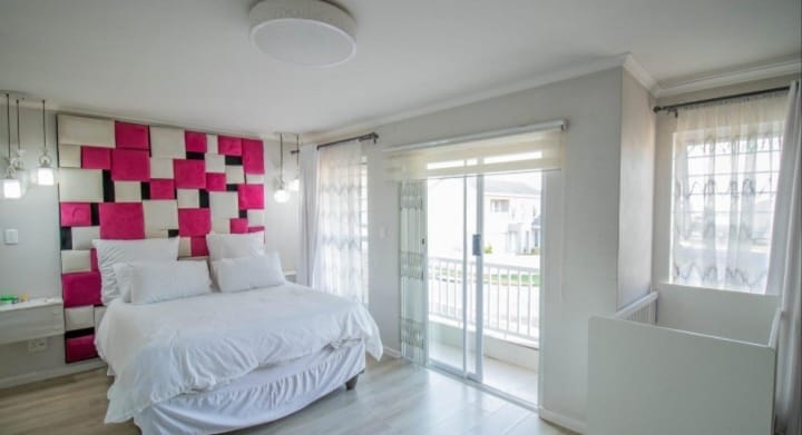 3 Bedroom Property for Sale in Blue Hills Gauteng