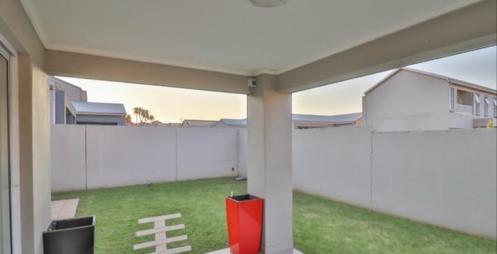 3 Bedroom Property for Sale in Blue Hills Gauteng