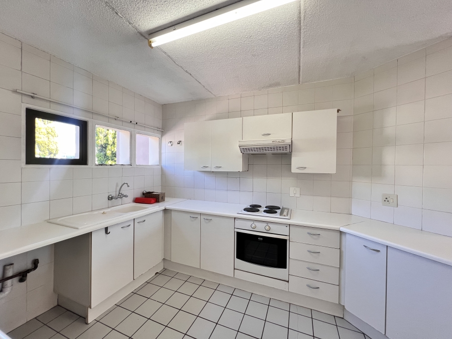 2 Bedroom Property for Sale in Sunninghill Gauteng