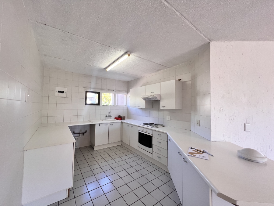 2 Bedroom Property for Sale in Sunninghill Gauteng