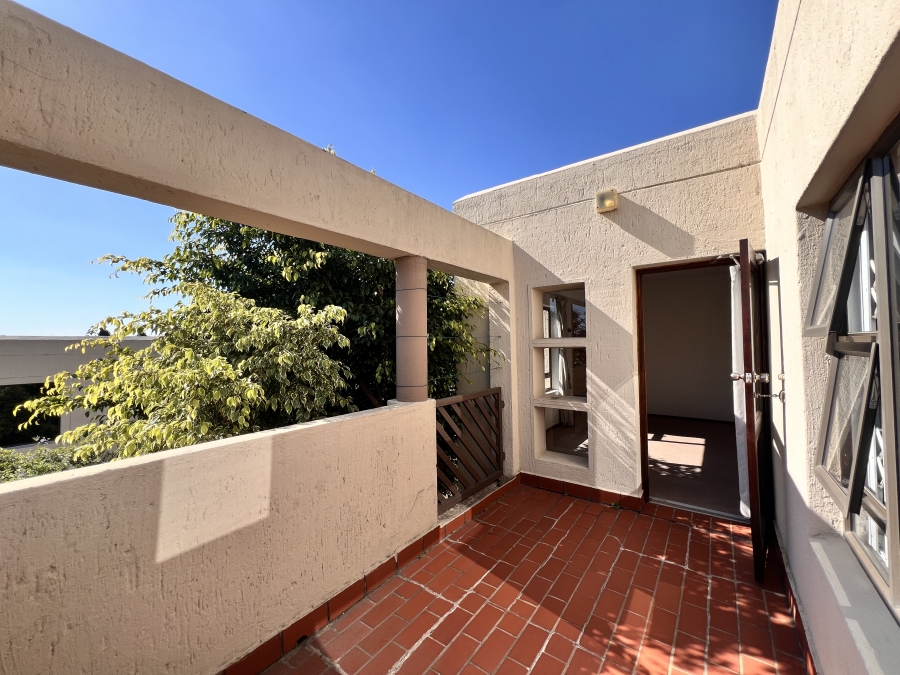 2 Bedroom Property for Sale in Sunninghill Gauteng