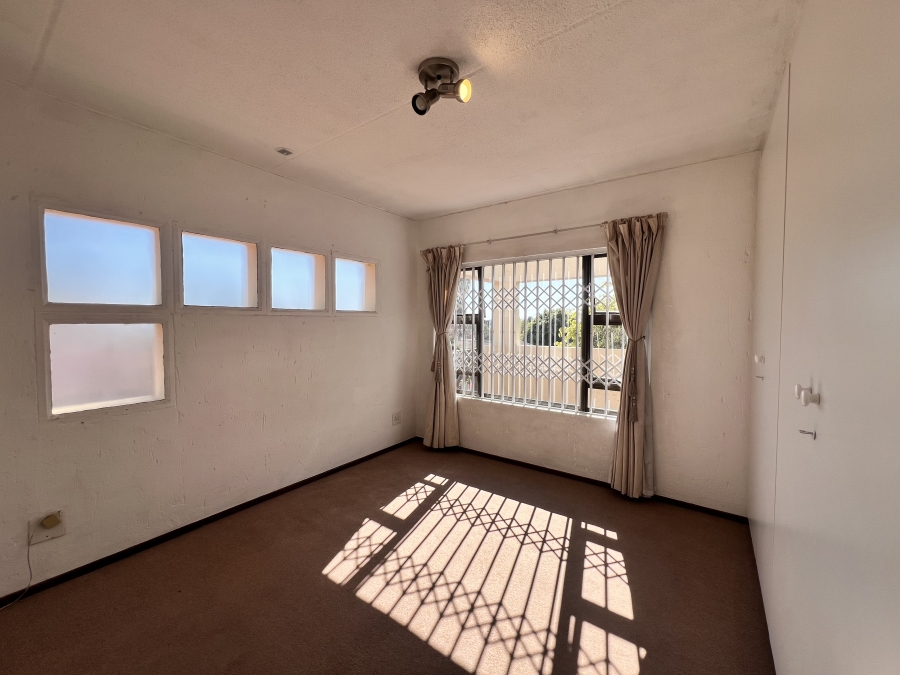 2 Bedroom Property for Sale in Sunninghill Gauteng