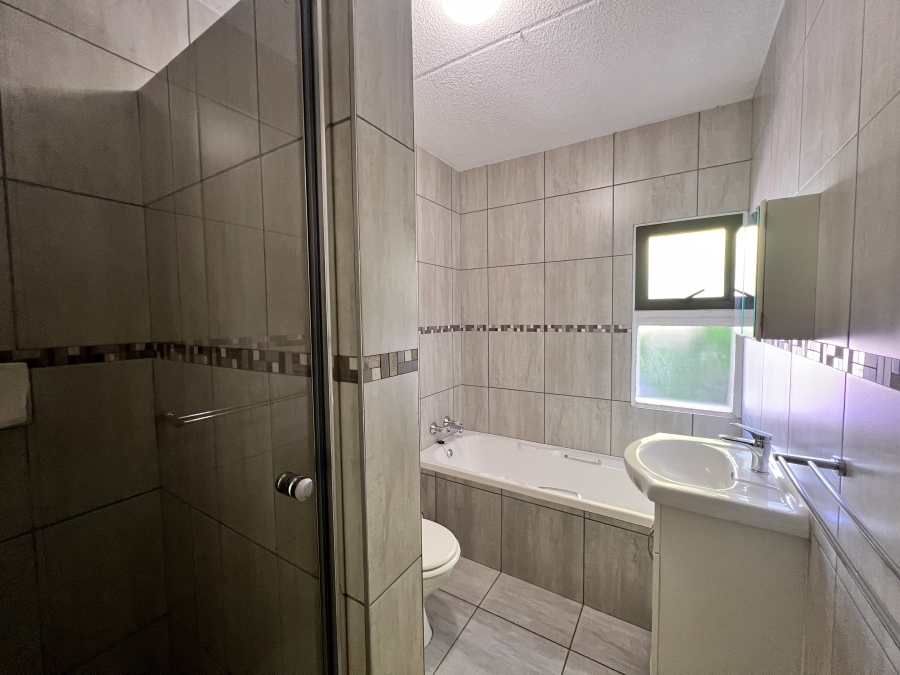 2 Bedroom Property for Sale in Sunninghill Gauteng