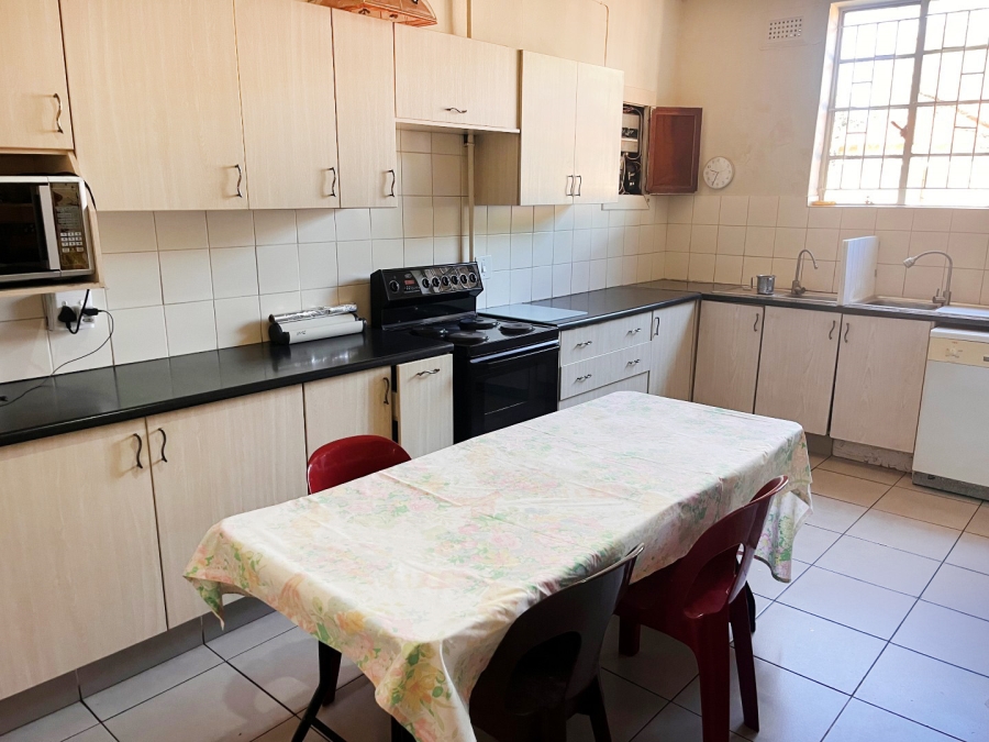 3 Bedroom Property for Sale in Highlands North Gauteng