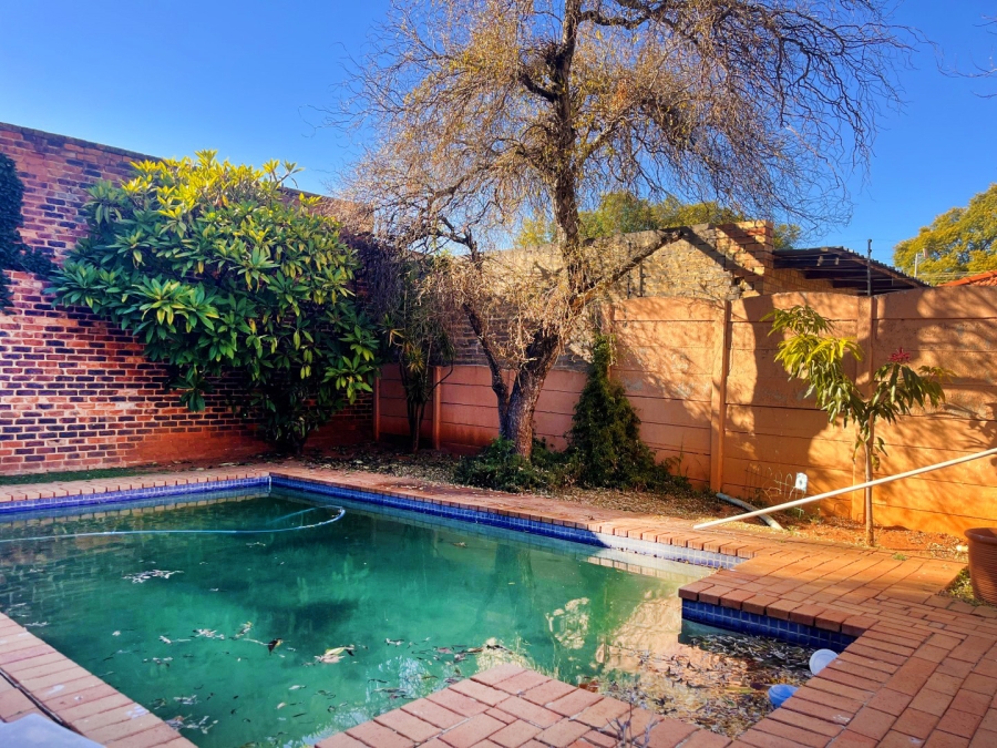 3 Bedroom Property for Sale in Highlands North Gauteng