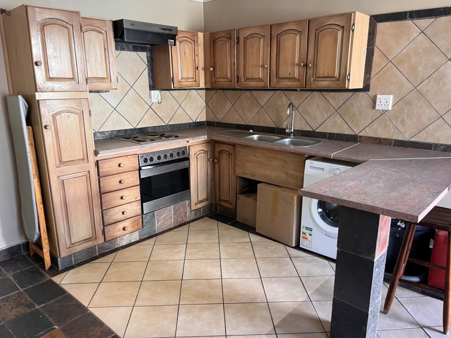 2 Bedroom Property for Sale in Highlands North Gauteng