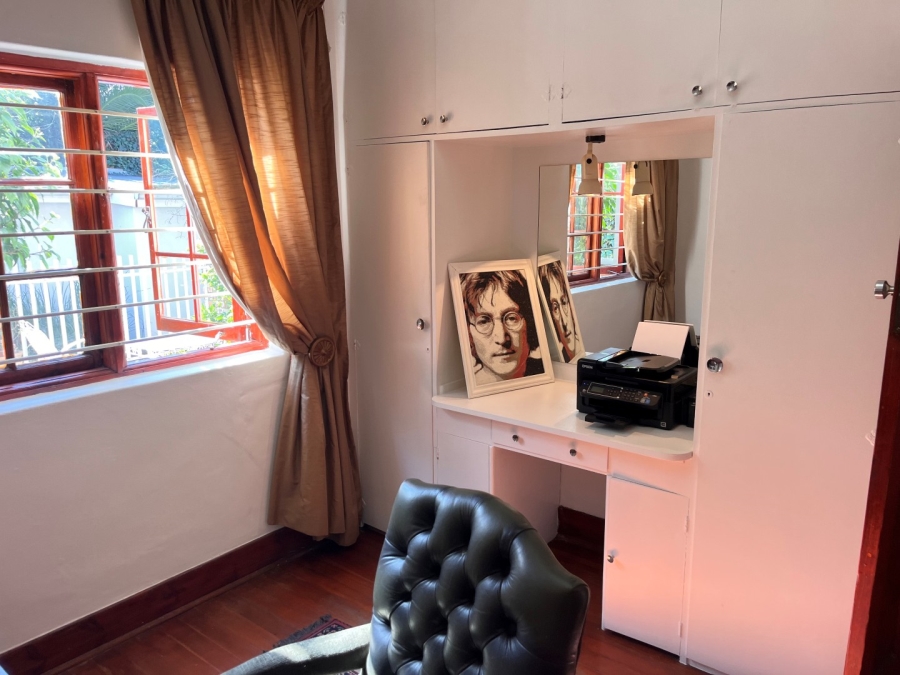 2 Bedroom Property for Sale in Highlands North Gauteng