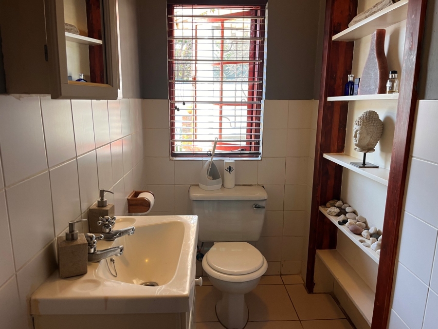 2 Bedroom Property for Sale in Highlands North Gauteng