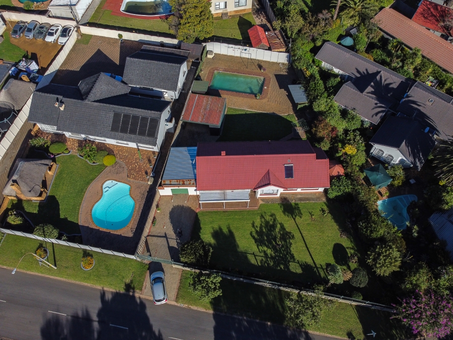 3 Bedroom Property for Sale in Brackendowns Gauteng