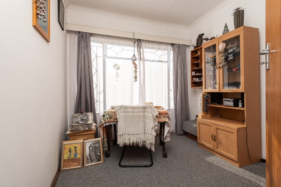 3 Bedroom Property for Sale in Brackendowns Gauteng