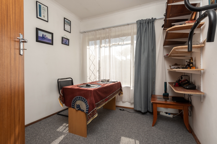 3 Bedroom Property for Sale in Brackendowns Gauteng