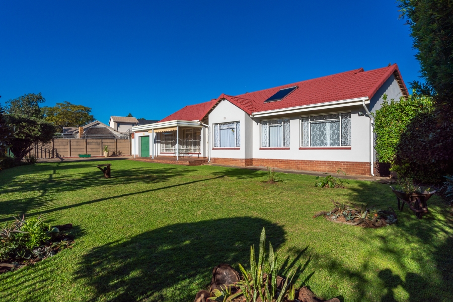 3 Bedroom Property for Sale in Brackendowns Gauteng