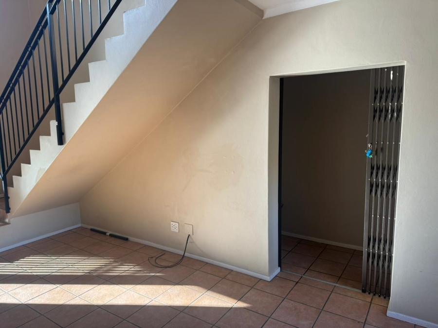 To Let 3 Bedroom Property for Rent in Honeydew Ridge Gauteng