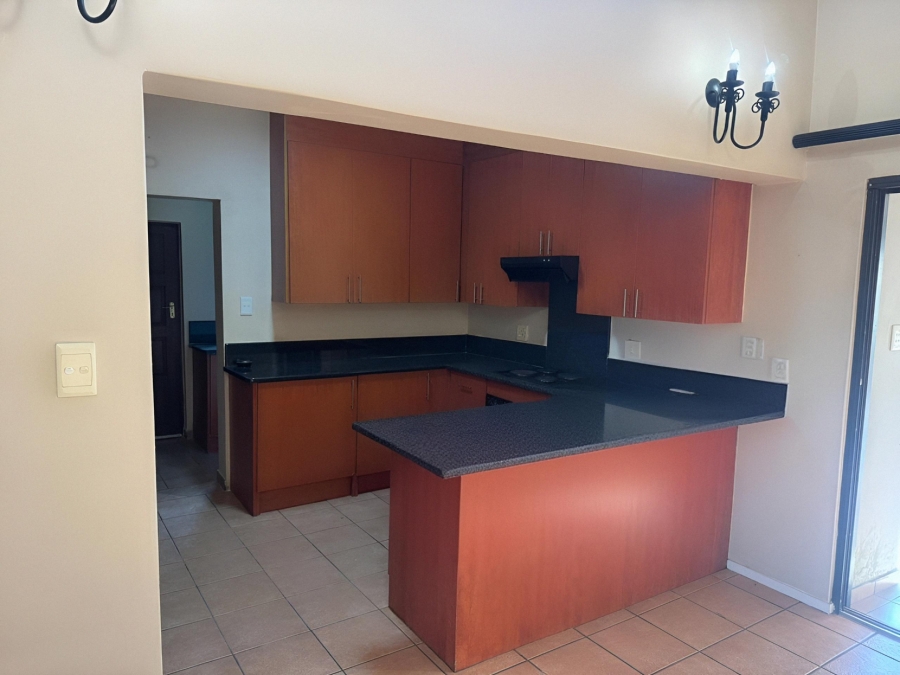 To Let 3 Bedroom Property for Rent in Honeydew Ridge Gauteng