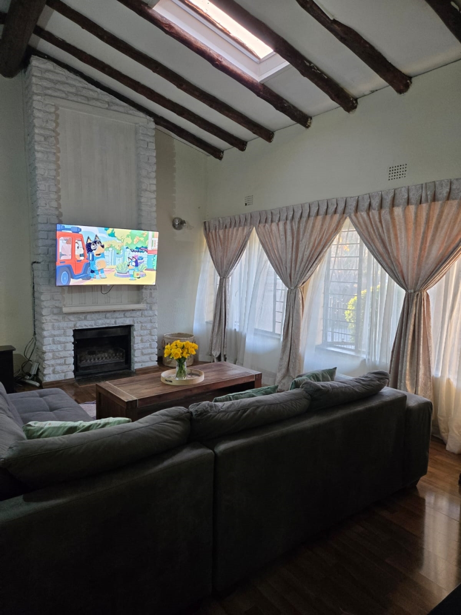 To Let 3 Bedroom Property for Rent in Croydon Gauteng