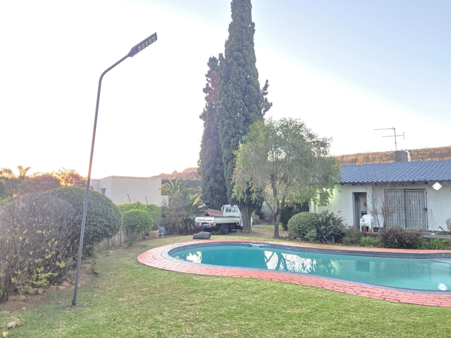 To Let 3 Bedroom Property for Rent in Croydon Gauteng