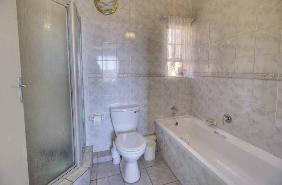 3 Bedroom Property for Sale in Windsor East Gauteng