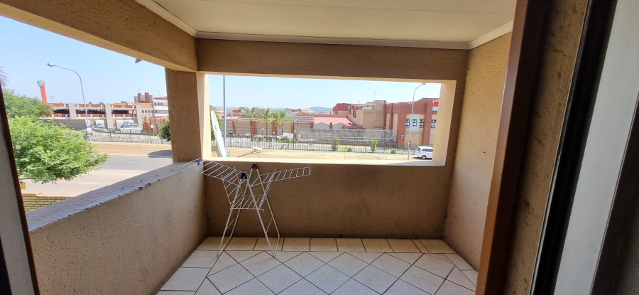 2 Bedroom Property for Sale in Amberfield Gauteng
