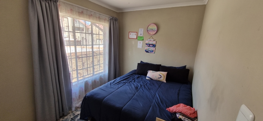 2 Bedroom Property for Sale in Amberfield Gauteng