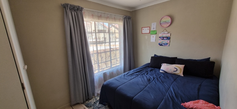 2 Bedroom Property for Sale in Amberfield Gauteng