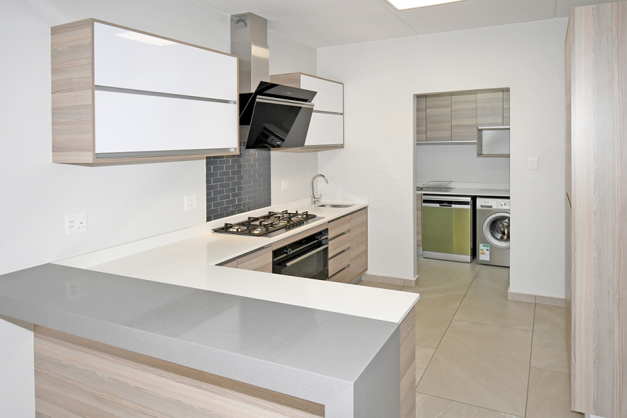 To Let 3 Bedroom Property for Rent in Crowthorne AH Gauteng