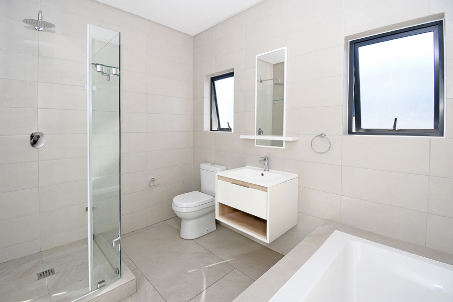 To Let 3 Bedroom Property for Rent in Crowthorne AH Gauteng