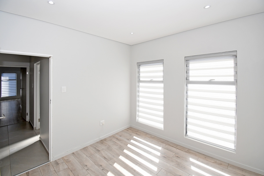 To Let 3 Bedroom Property for Rent in Crowthorne AH Gauteng