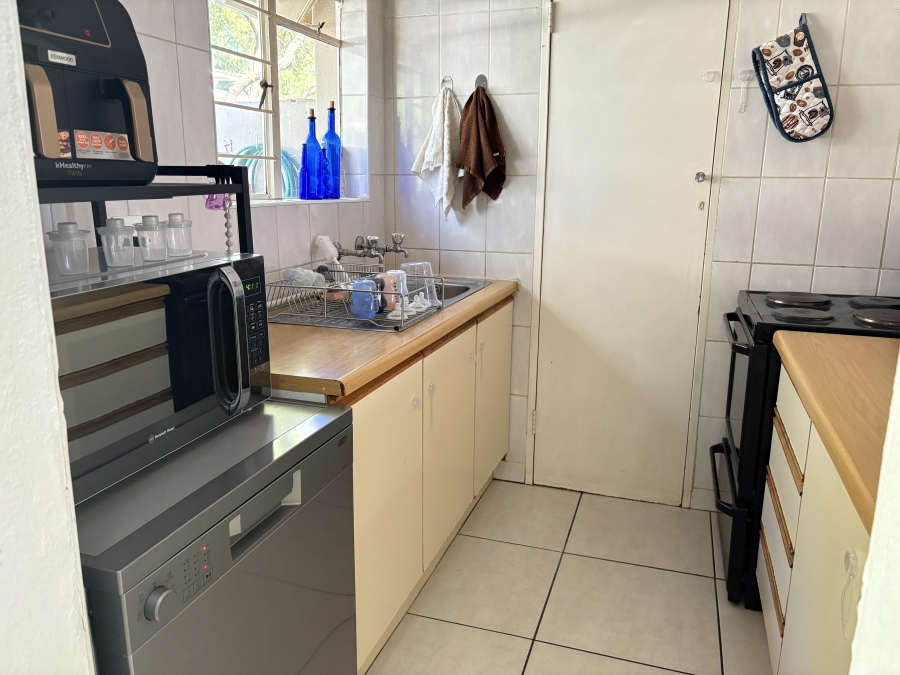 2 Bedroom Property for Sale in Sonneglans Gauteng