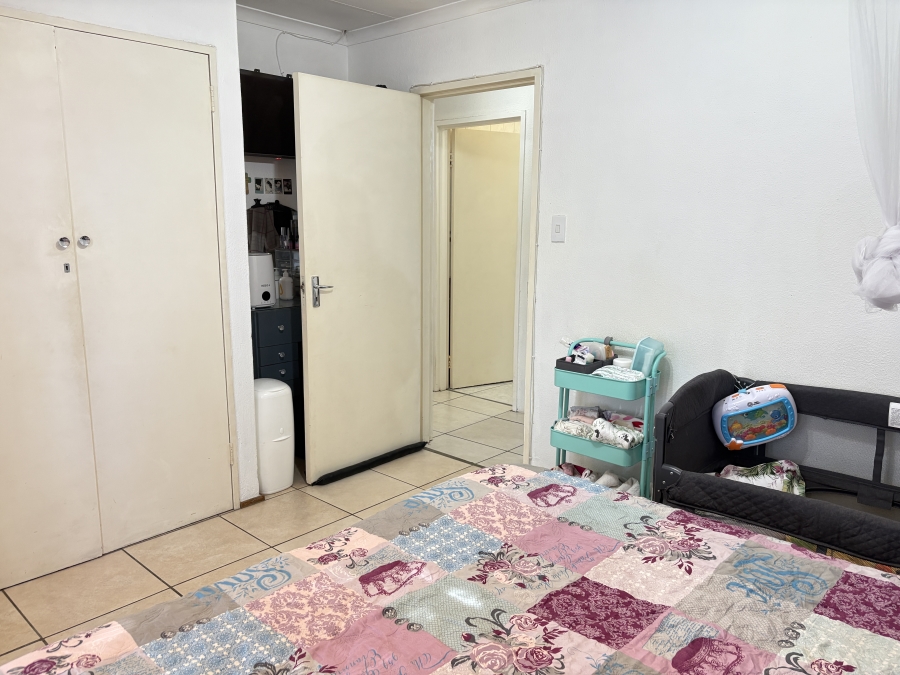 2 Bedroom Property for Sale in Sonneglans Gauteng