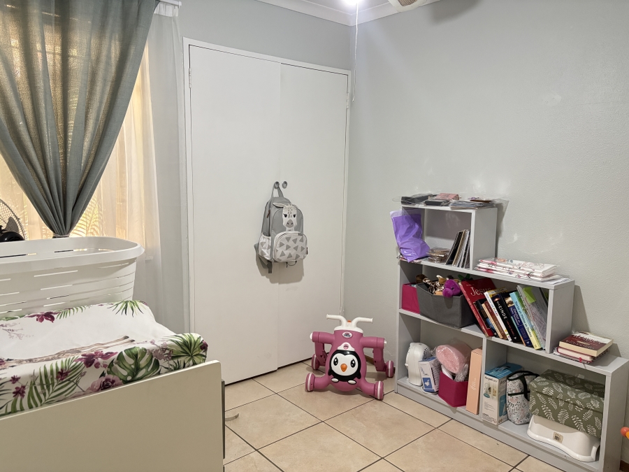 2 Bedroom Property for Sale in Sonneglans Gauteng